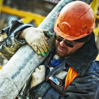 Repairing microannulus in thermal wells